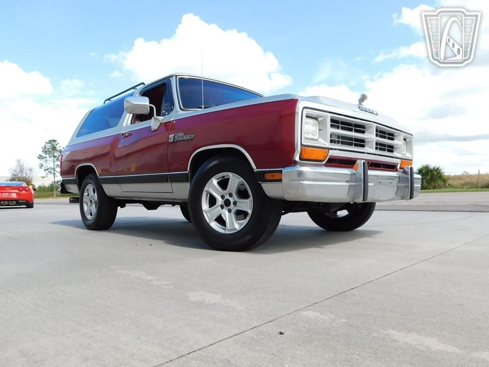 1988 Dodge Ramcharger - Image 12 of 21