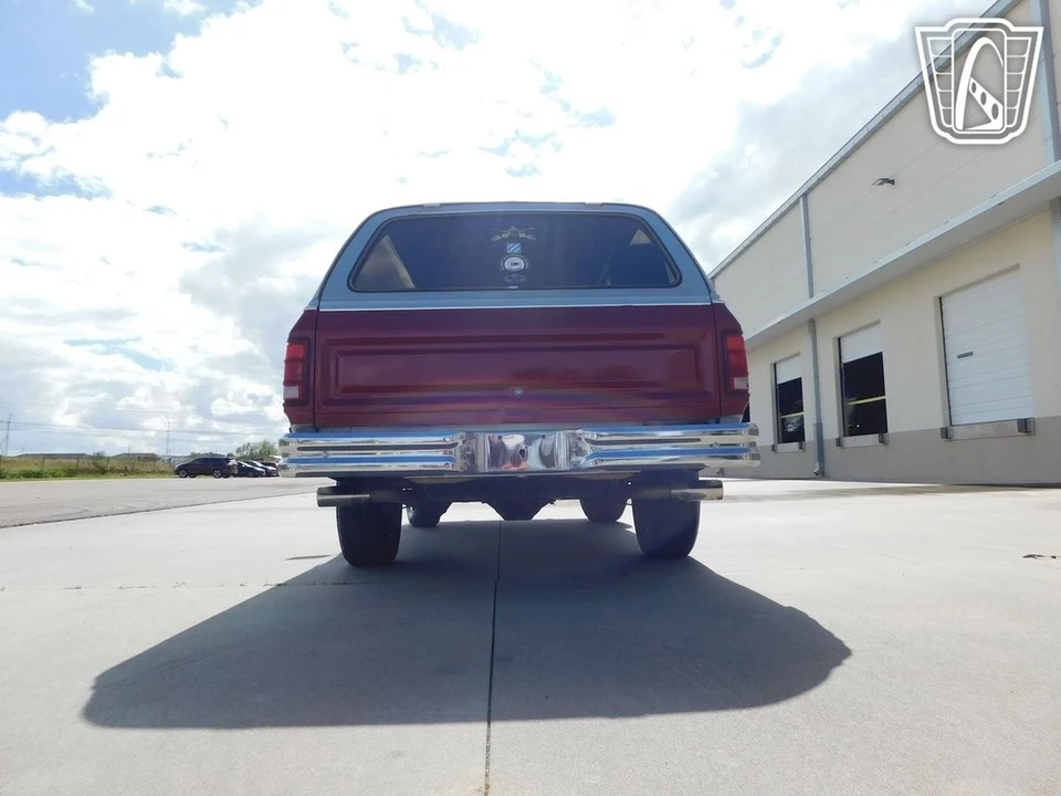 1988 Dodge Ramcharger - Image 18 of 21