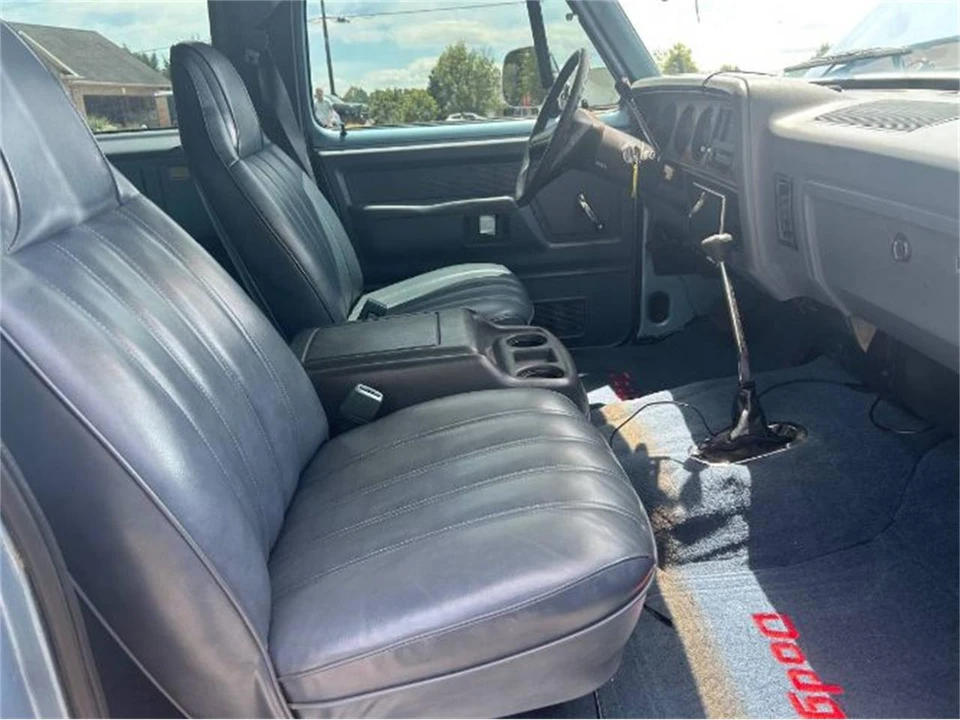 1988 Dodge Ramcharger - Image 6 of 11