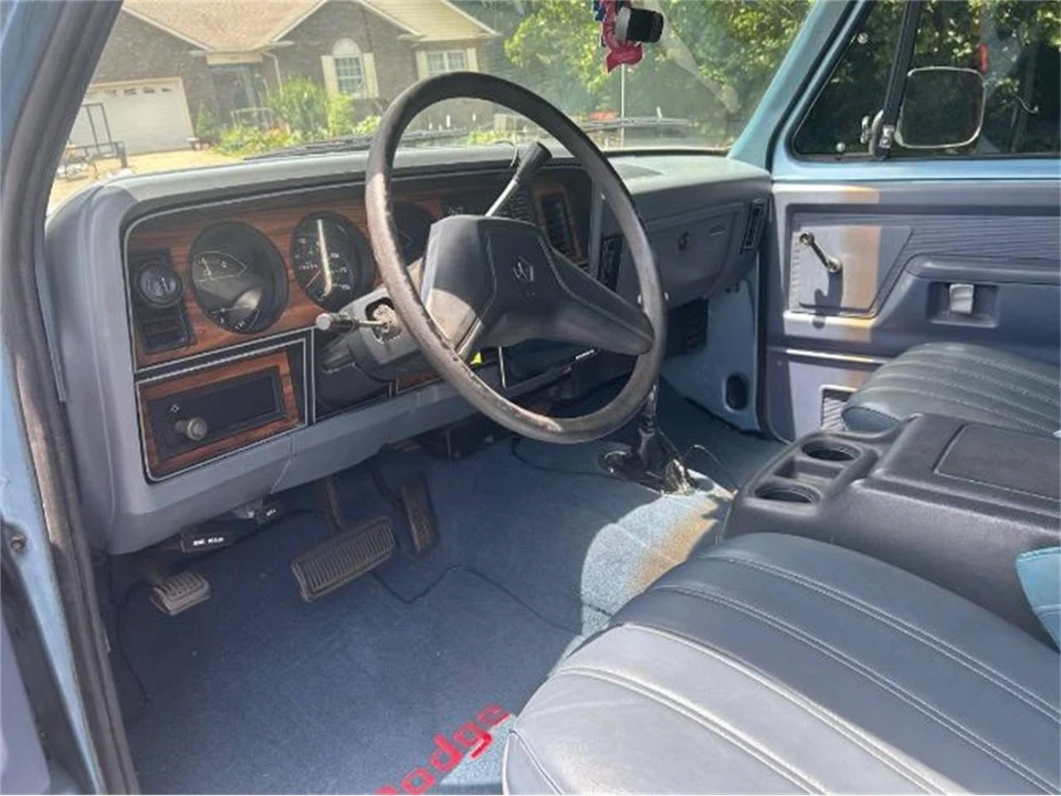 1988 Dodge Ramcharger - Image 8 of 11