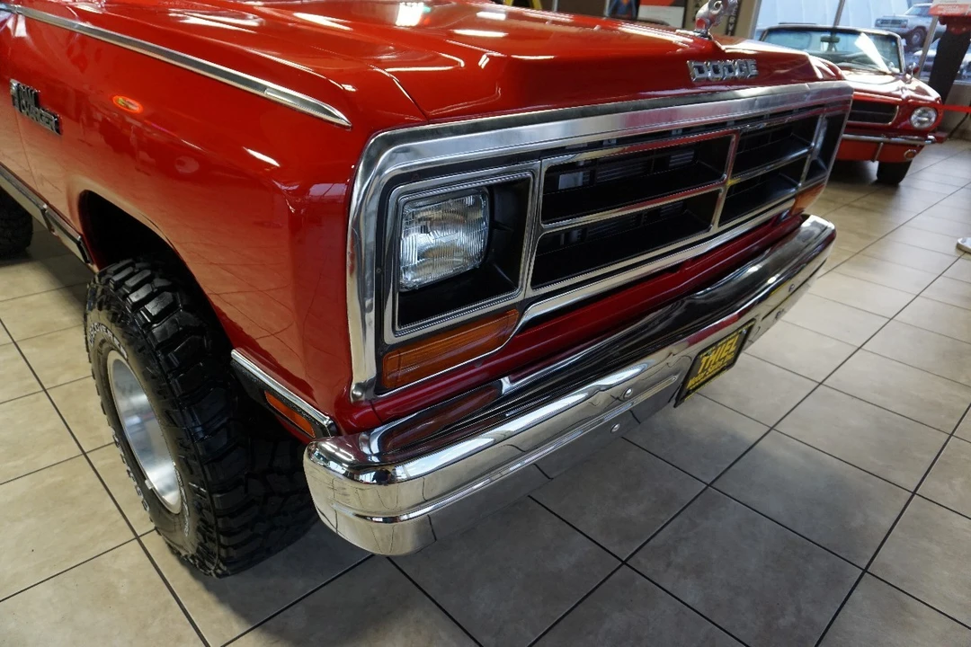 1988 Dodge Ramcharger - Image 17 of 21