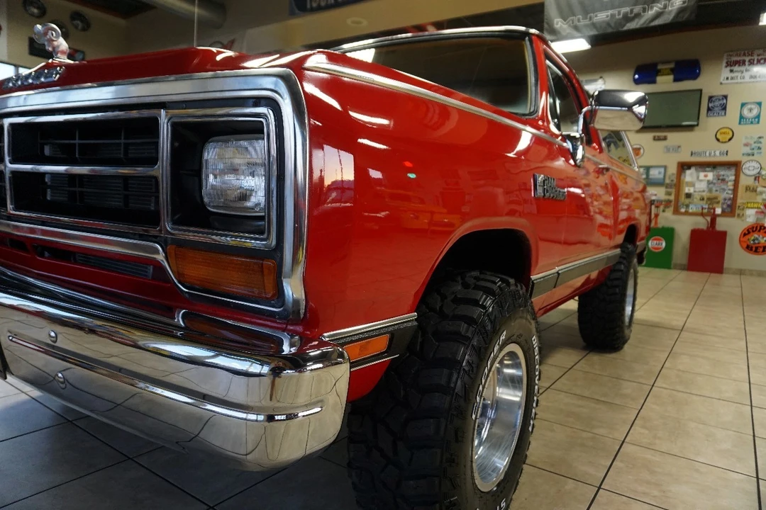 1988 Dodge Ramcharger - Image 13 of 21