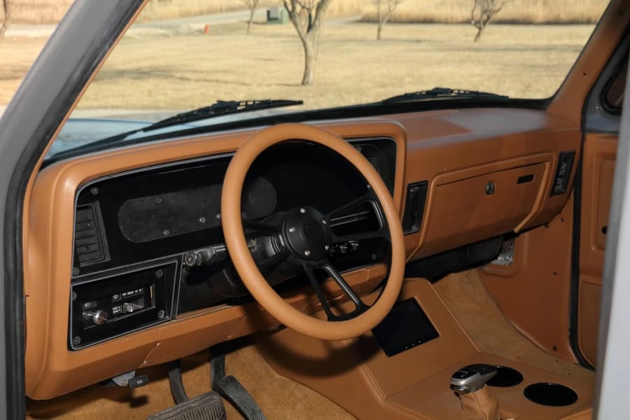1988 Dodge Ramcharger - Image 17 of 28