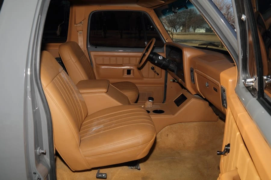 1988 Dodge Ramcharger - Image 15 of 28