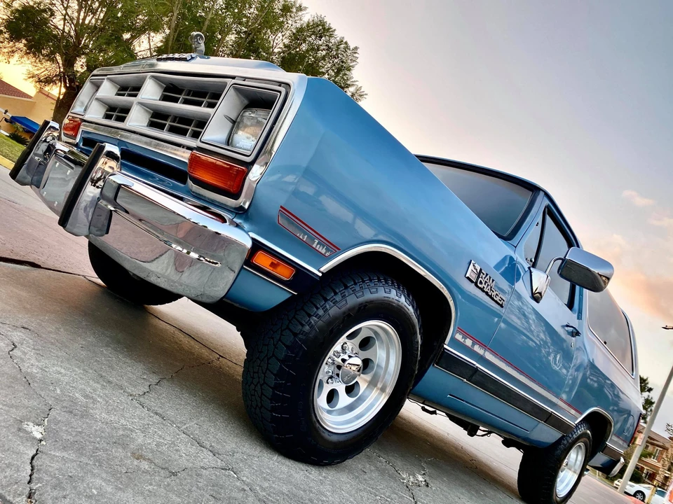 1988 Dodge Ramcharger - Image 16 of 31
