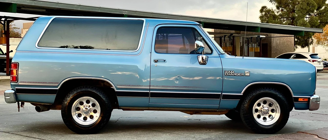 1988 Dodge Ramcharger - Image 13 of 31