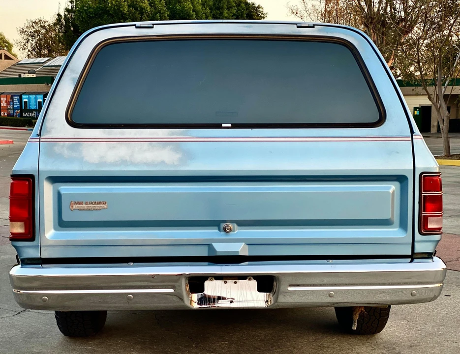 1988 Dodge Ramcharger - Image 10 of 31