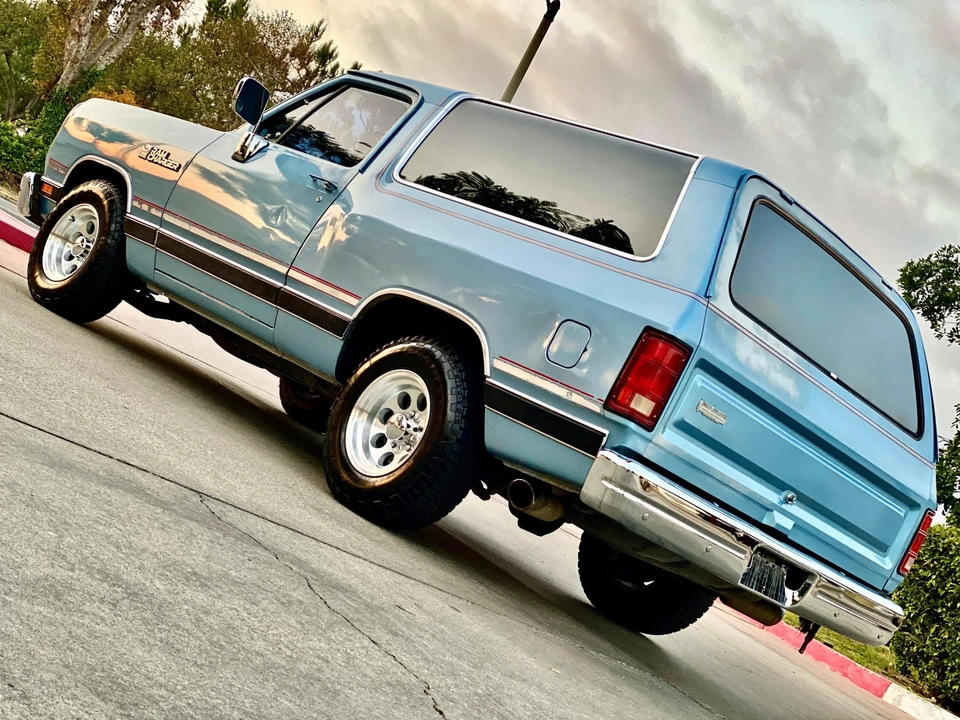 1988 Dodge Ramcharger - Image 18 of 31