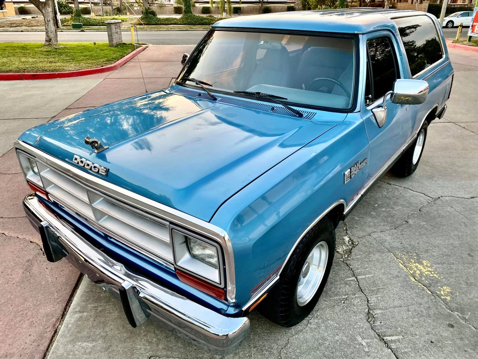 1988 Dodge Ramcharger - Image 7 of 31