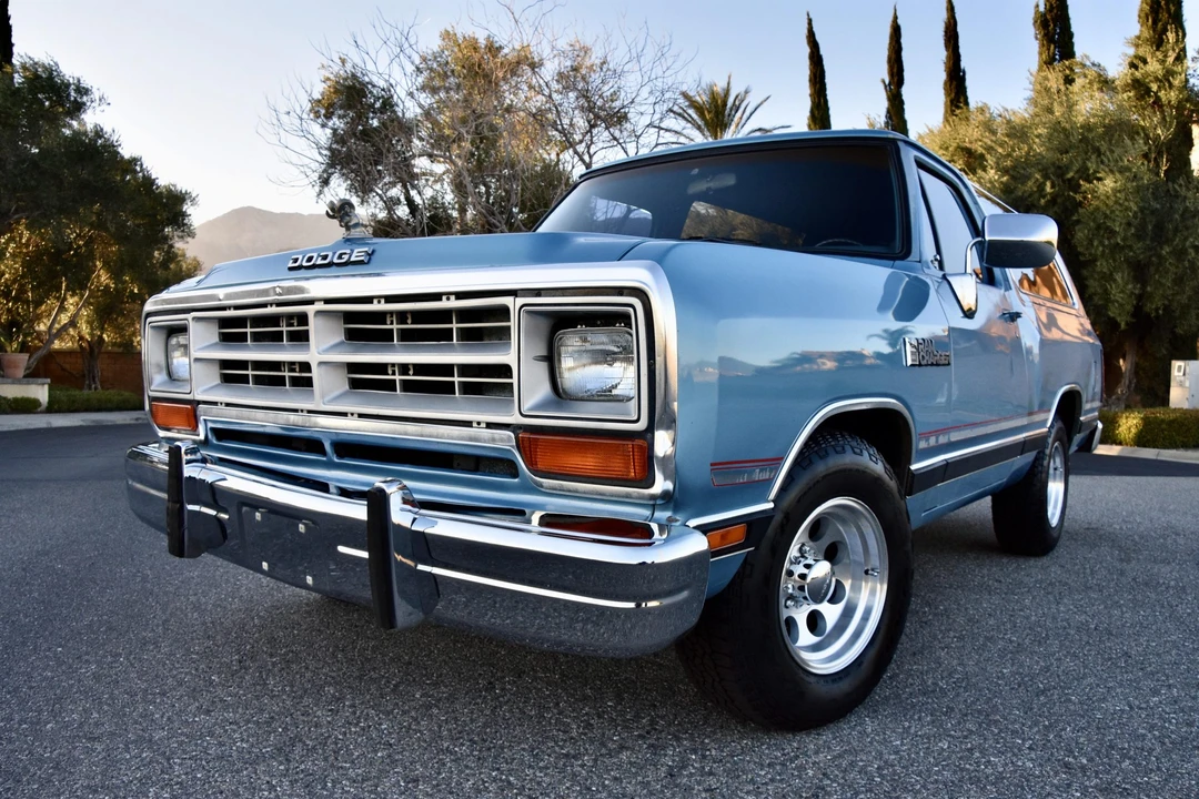 1988 Dodge Ramcharger - Image 7 of 31