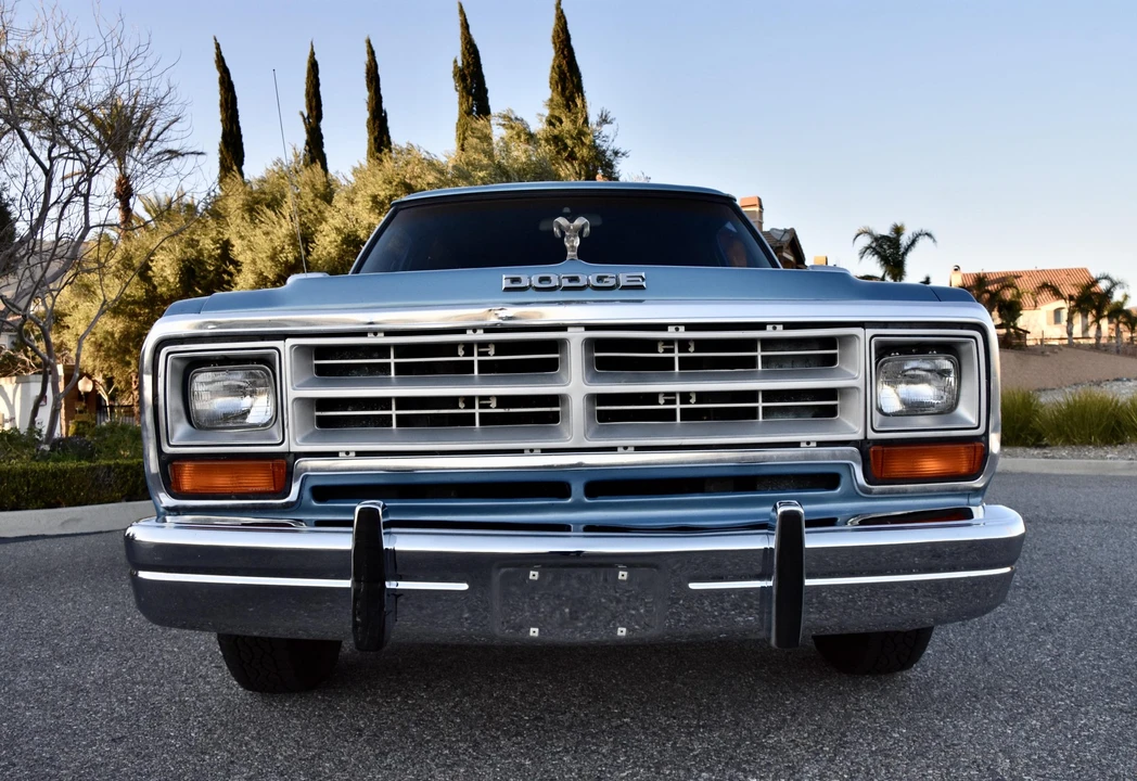1988 Dodge Ramcharger - Image 12 of 31