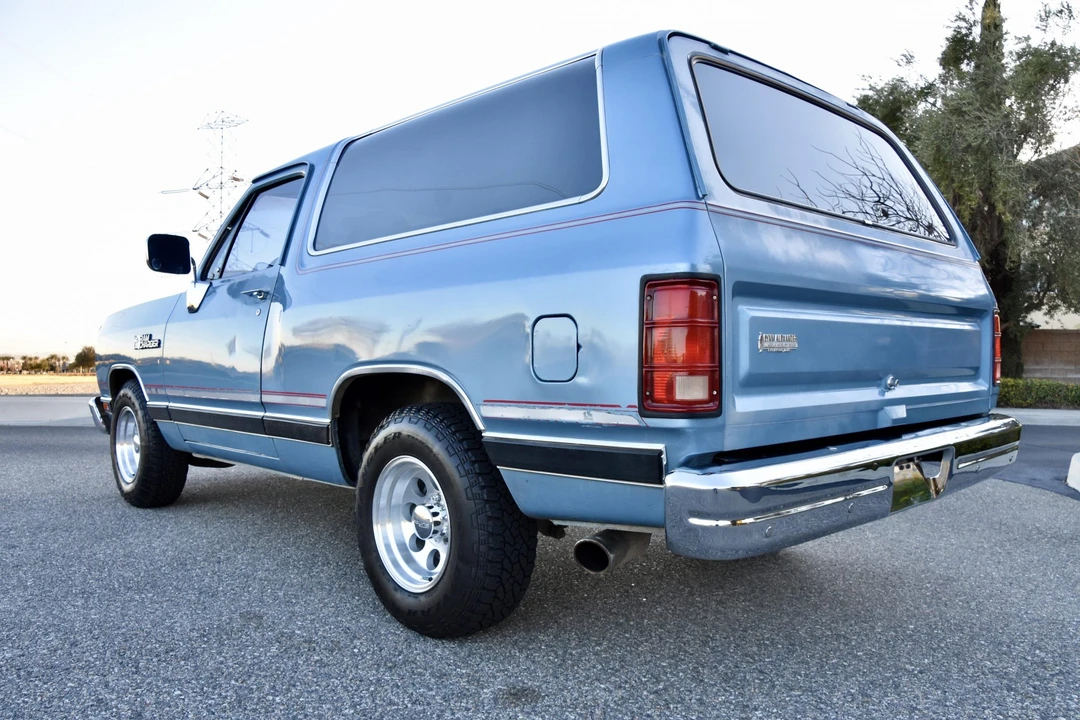 1988 Dodge Ramcharger - Image 28 of 31