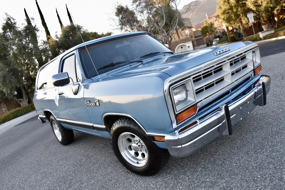 1988 Dodge Ramcharger - Image 14 of 31