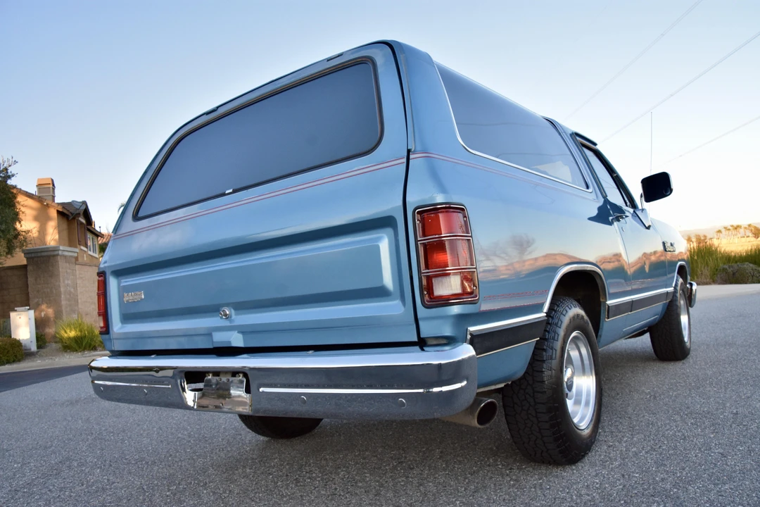 1988 Dodge Ramcharger - Image 14 of 31