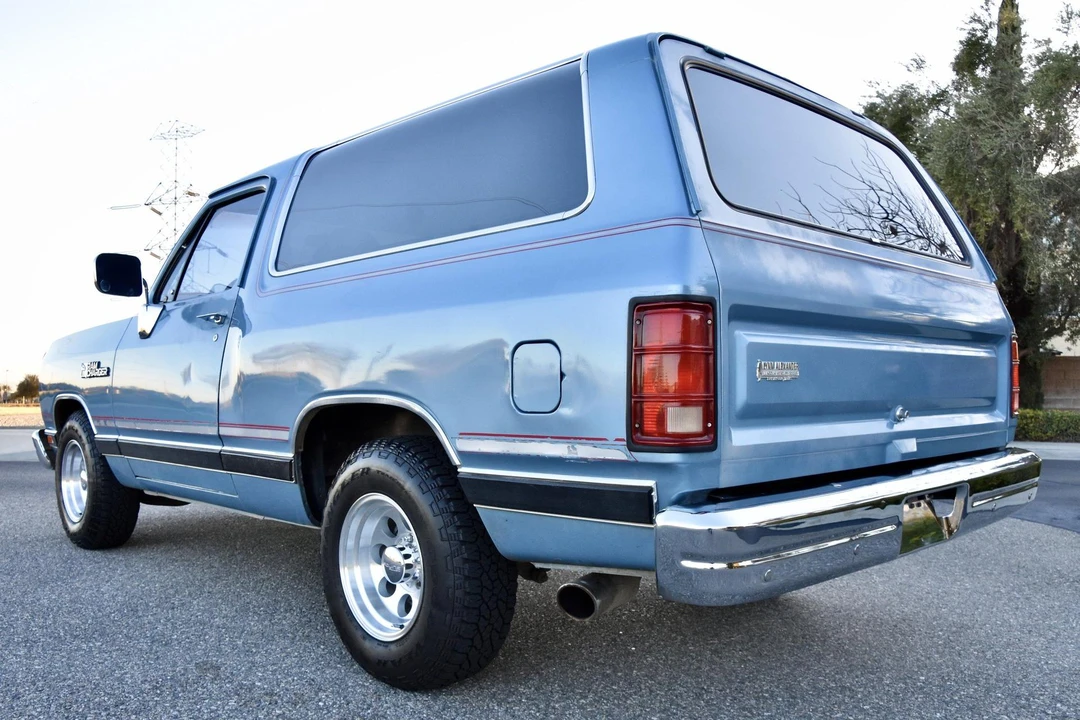 1988 Dodge Ramcharger - Image 4 of 31