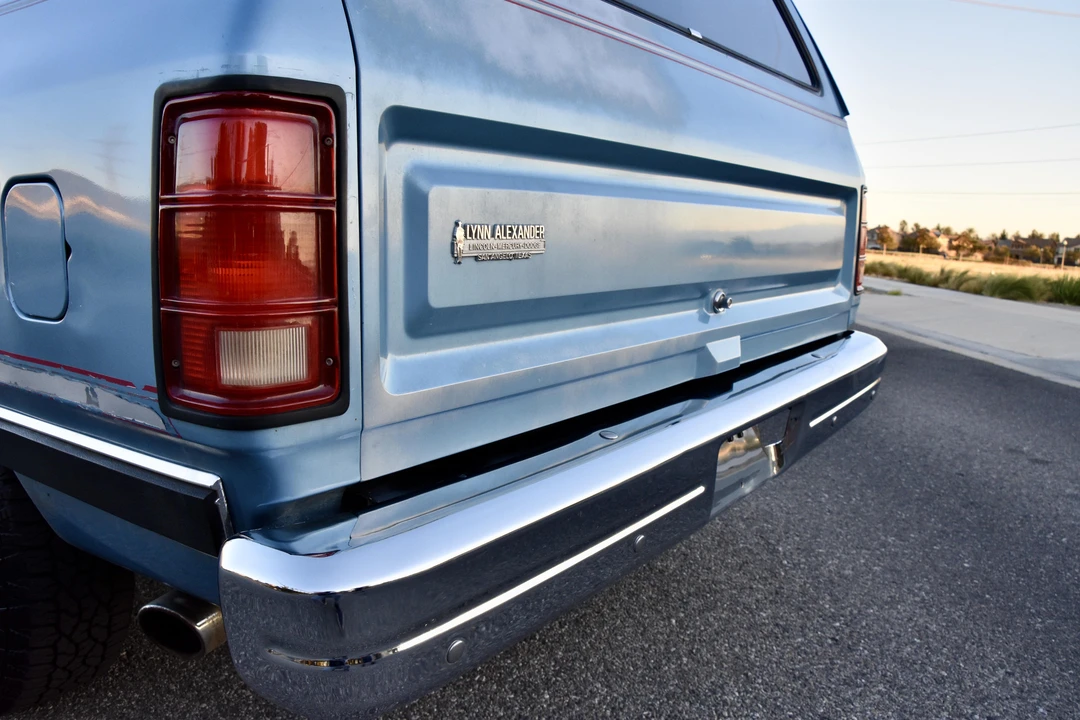 1988 Dodge Ramcharger - Image 28 of 31