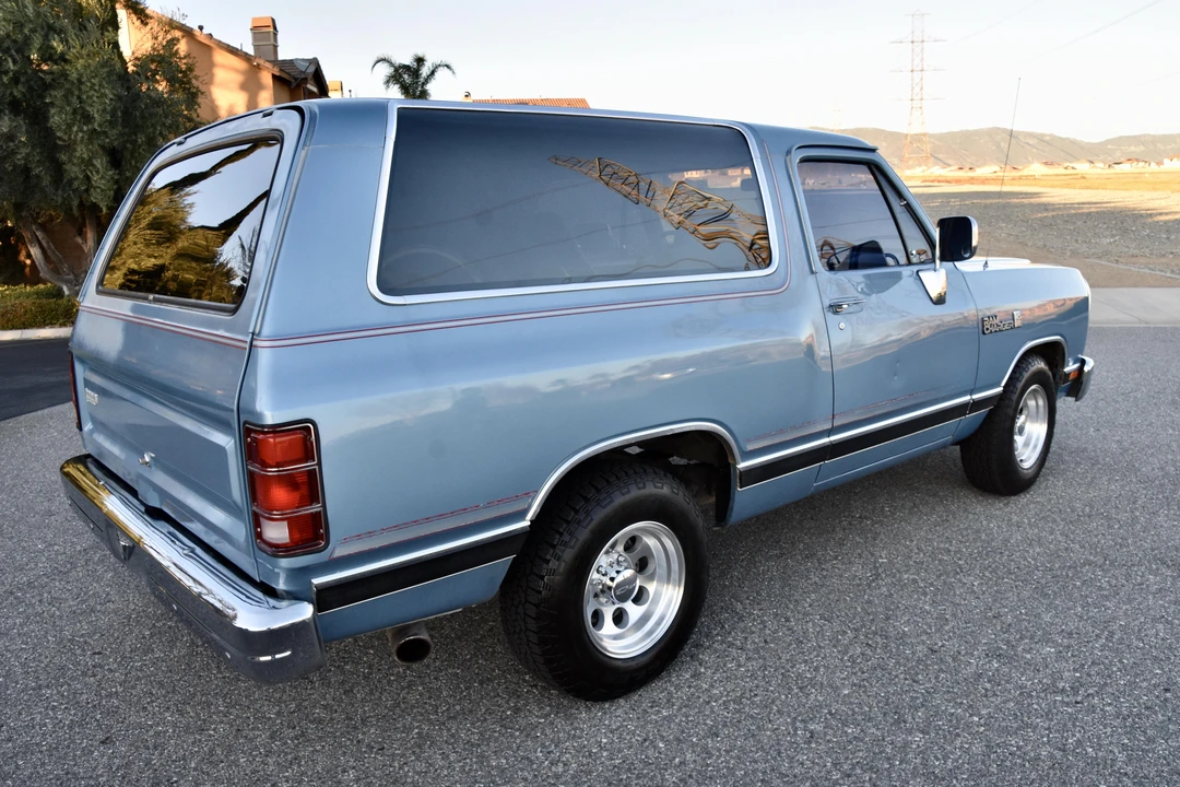 1988 Dodge Ramcharger - Image 16 of 31