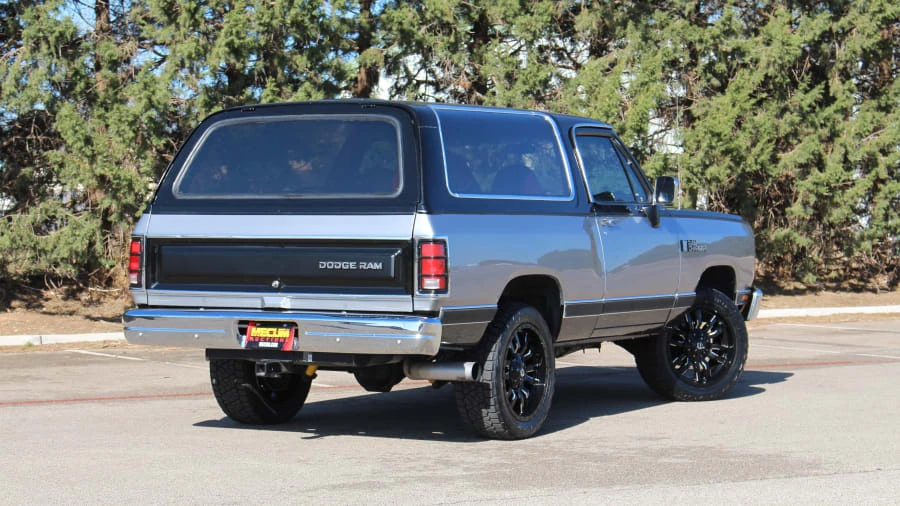 1988 Dodge Ramcharger - Image 3 of 31
