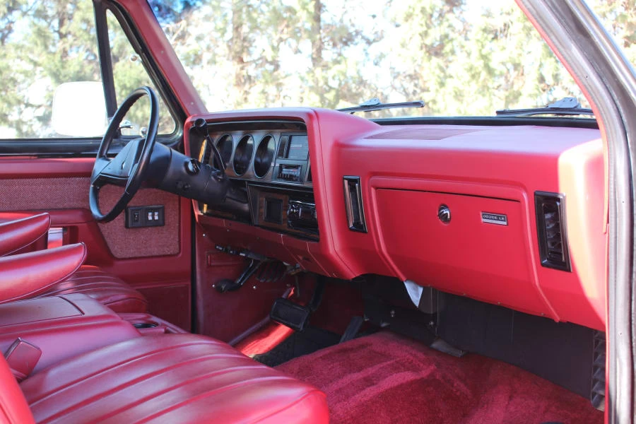 1988 Dodge Ramcharger - Image 7 of 31