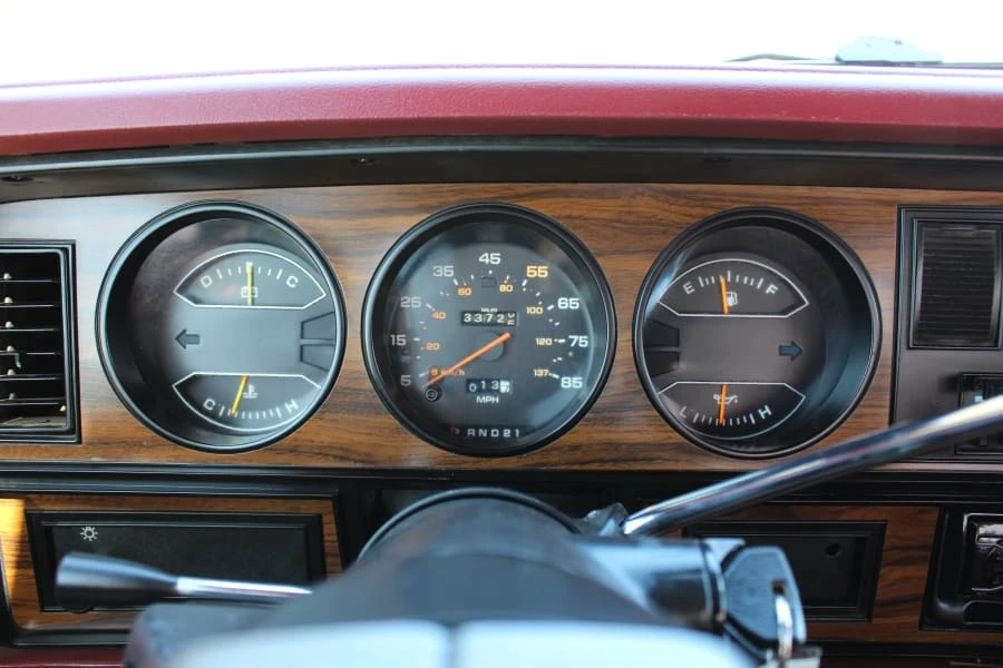 1988 Dodge Ramcharger - Image 15 of 31