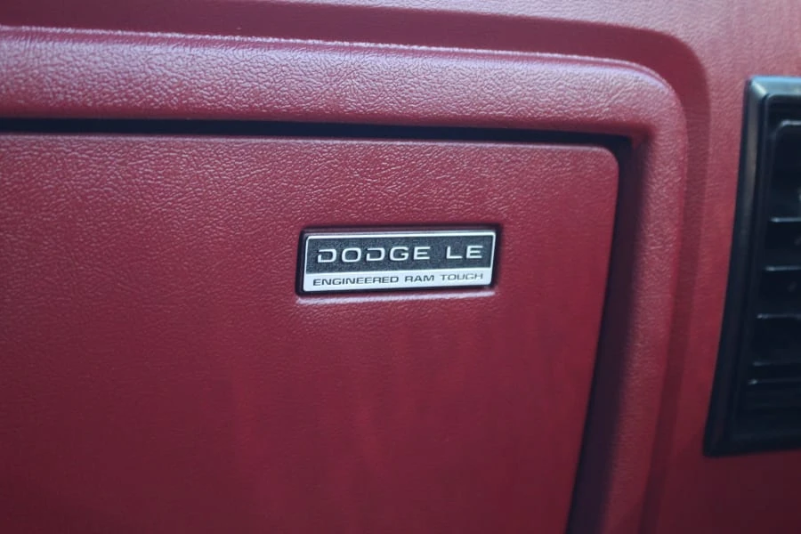 1988 Dodge Ramcharger - Image 17 of 31