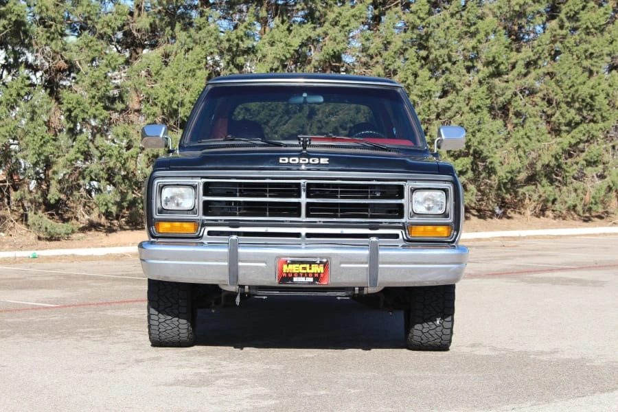 1988 Dodge Ramcharger - Image 25 of 31