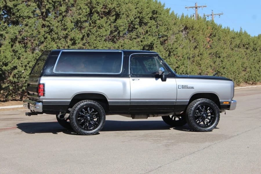1988 Dodge Ramcharger - Image 26 of 31