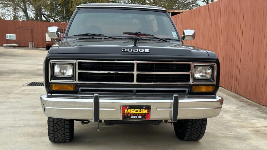 1988 Dodge Ramcharger - Image 3 of 8
