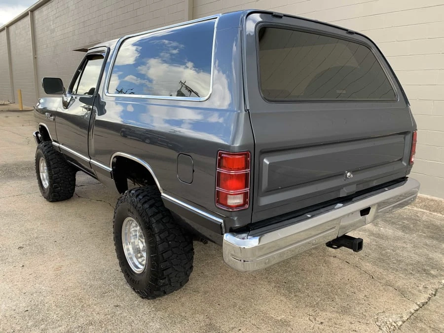 1988 Dodge Ramcharger - Image 3 of 11