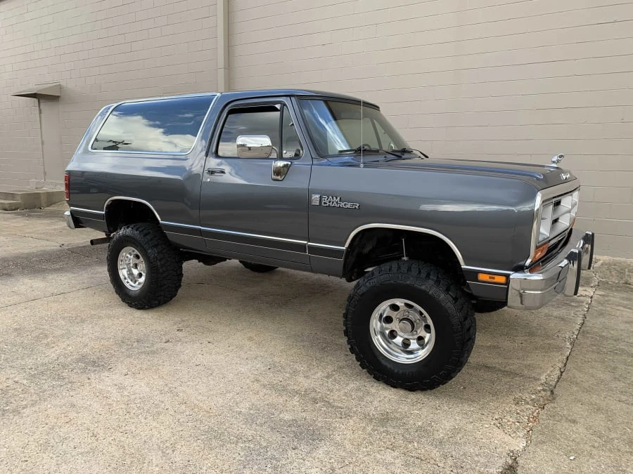 1988 Dodge Ramcharger - Image 9 of 11