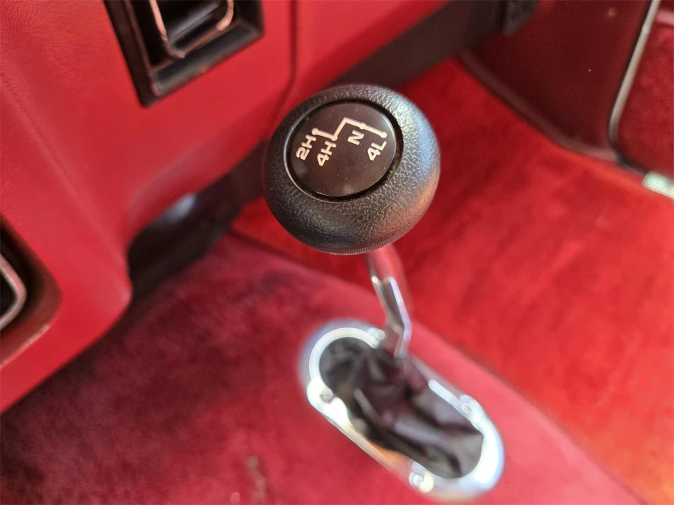 1988 Dodge Ramcharger - Image 18 of 31