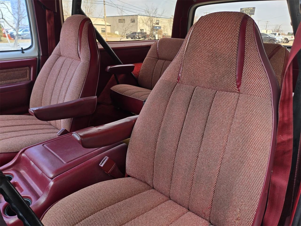 1988 Dodge Ramcharger - Image 16 of 31