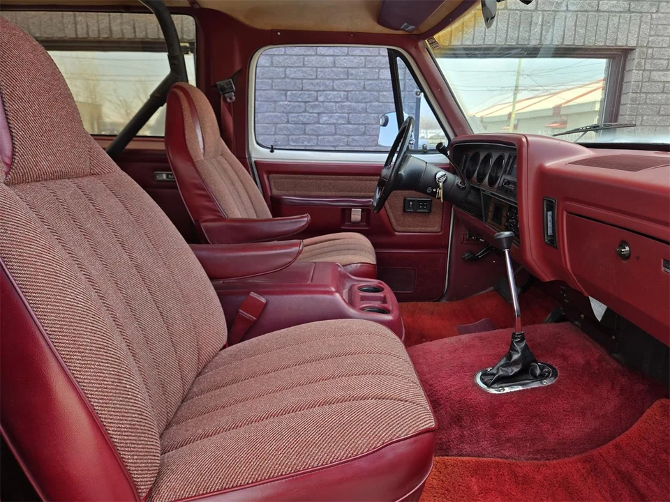 1988 Dodge Ramcharger - Image 20 of 31