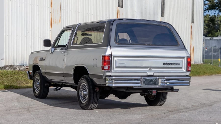 1988 Dodge Ramcharger - Image 3 of 27