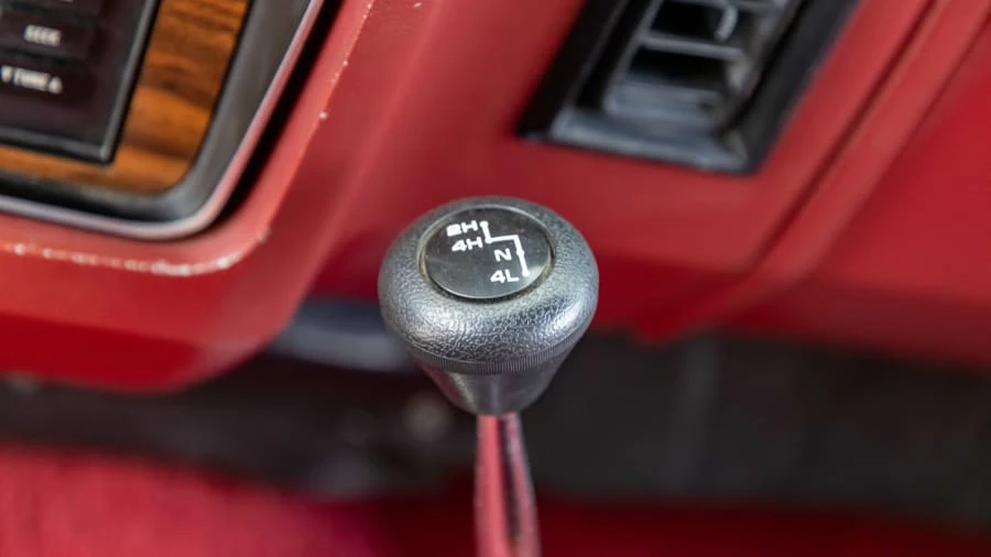 1988 Dodge Ramcharger - Image 9 of 27