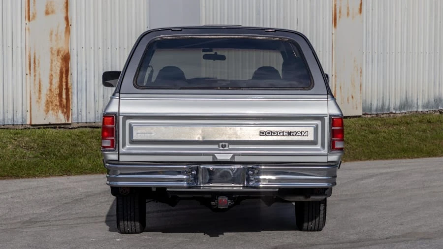 1988 Dodge Ramcharger - Image 20 of 27