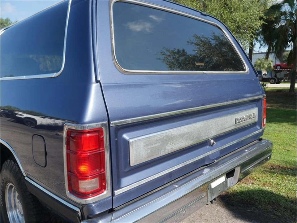 1988 Dodge Ramcharger - Image 27 of 31
