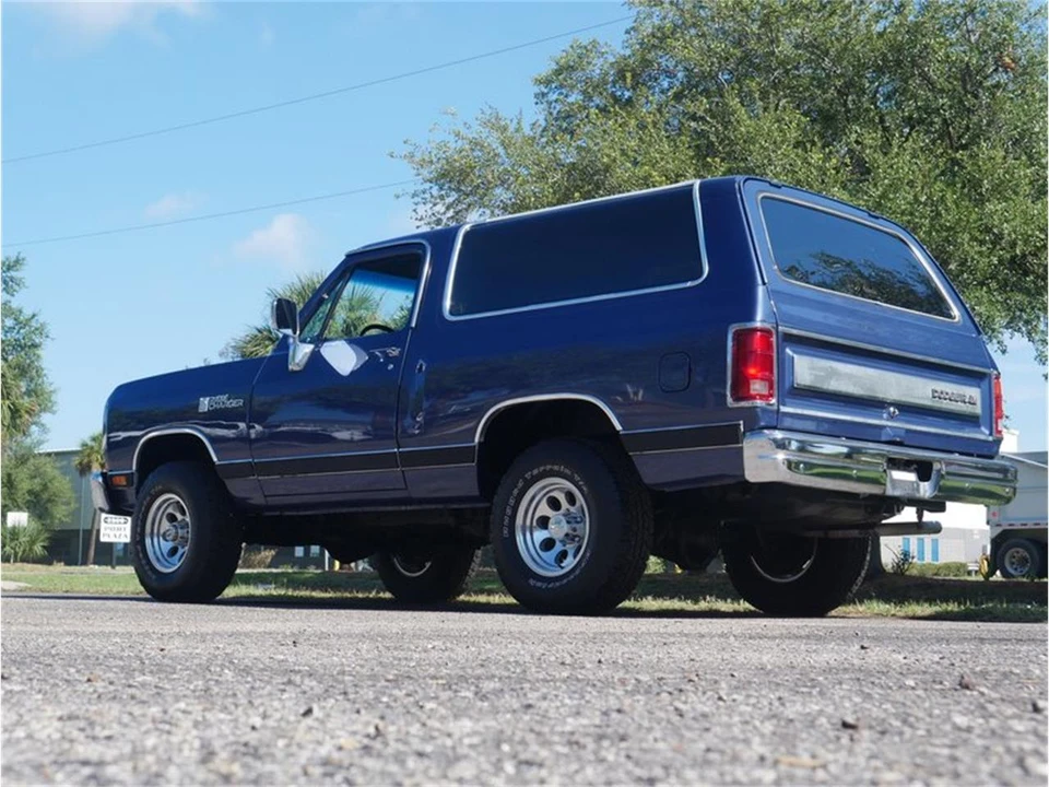 1988 Dodge Ramcharger - Image 21 of 31