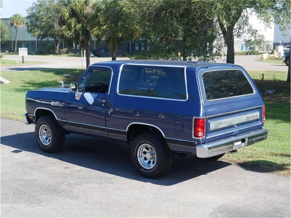 1988 Dodge Ramcharger - Image 22 of 31