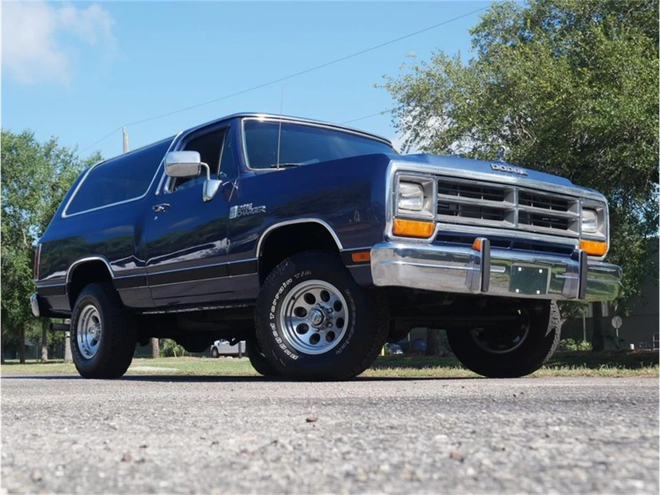 1988 Dodge Ramcharger - Image 3 of 31