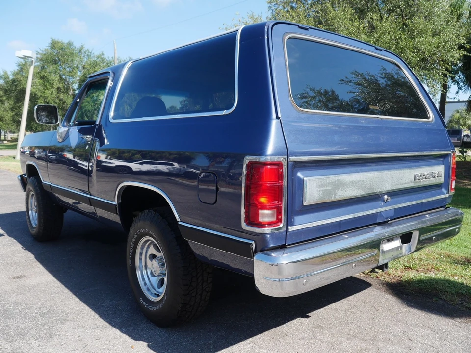 1988 Dodge Ramcharger - Image 23 of 24