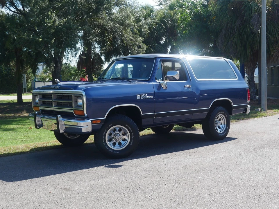 1988 Dodge Ramcharger - Image 15 of 24