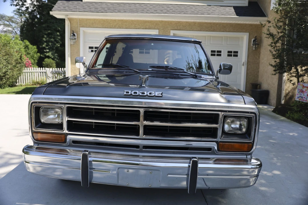 1988 Dodge Ramcharger - Image 21 of 31