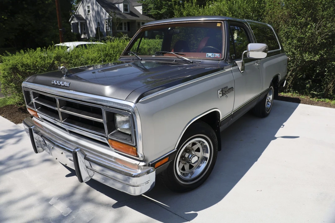 1988 Dodge Ramcharger - Image 3 of 31