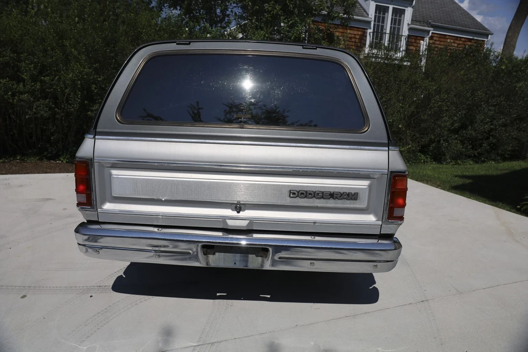 1988 Dodge Ramcharger - Image 10 of 31