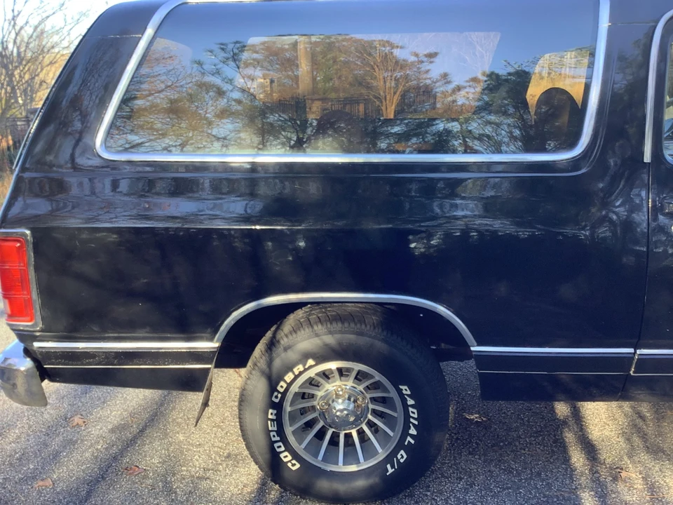 1988 Dodge Ramcharger - Image 27 of 31