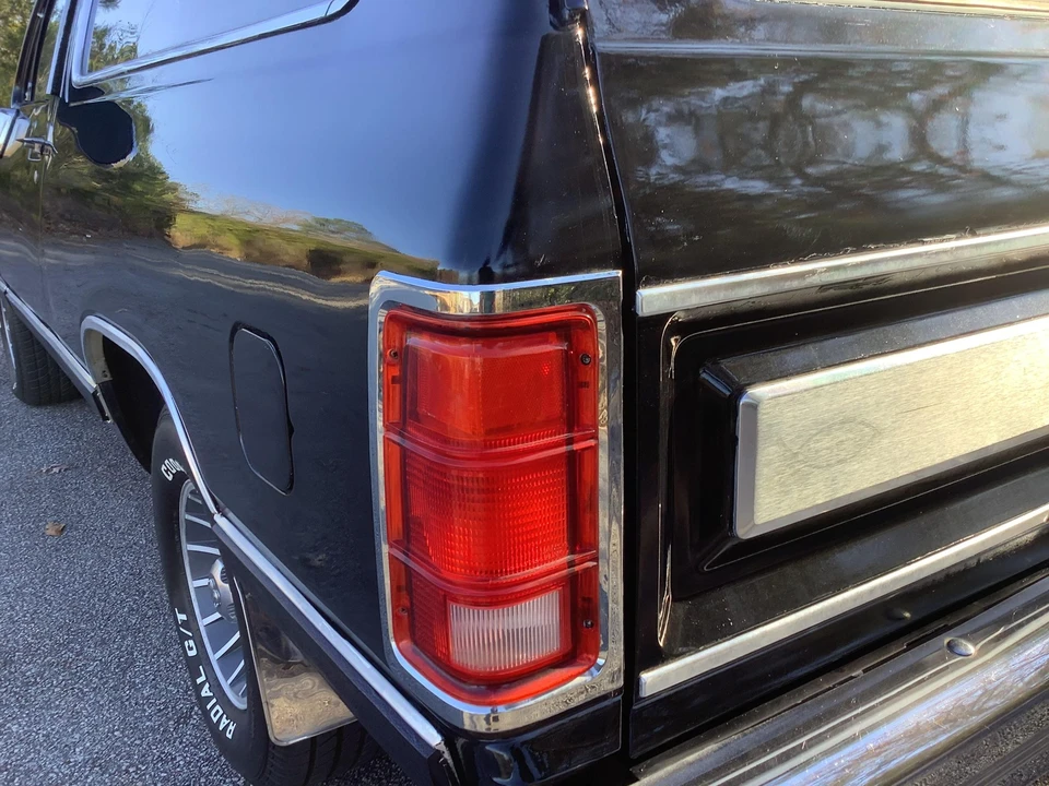 1988 Dodge Ramcharger - Image 22 of 31