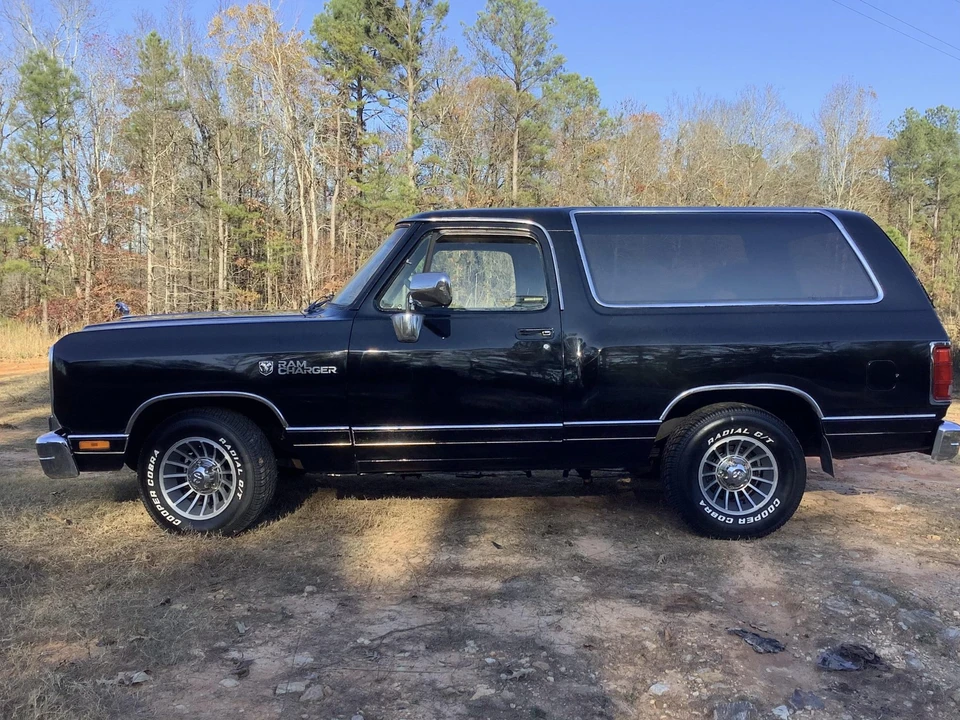 1988 Dodge Ramcharger - Image 5 of 31