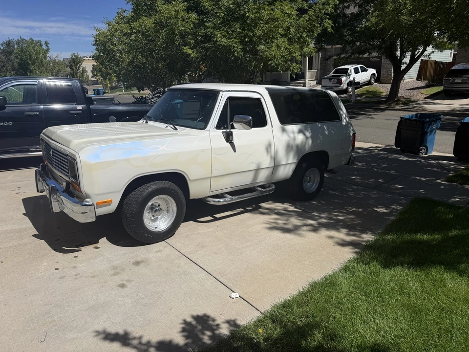 1988 Dodge Ramcharger - Image 11 of 31