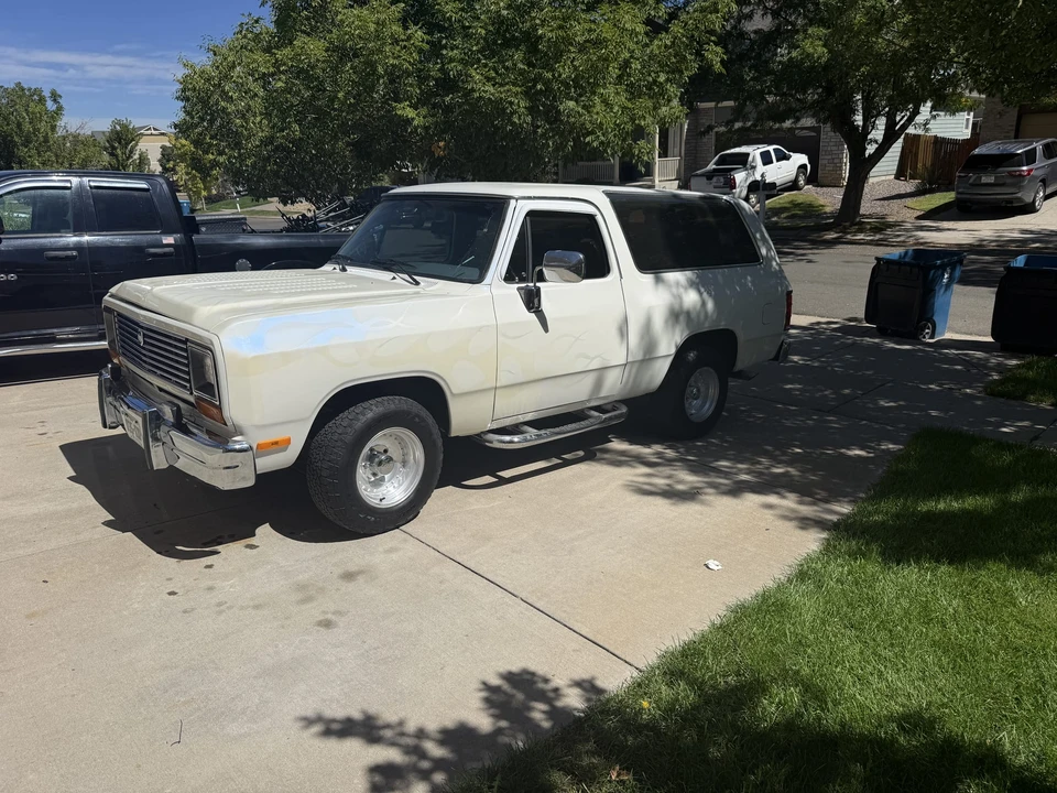 1988 Dodge Ramcharger - Image 2 of 31